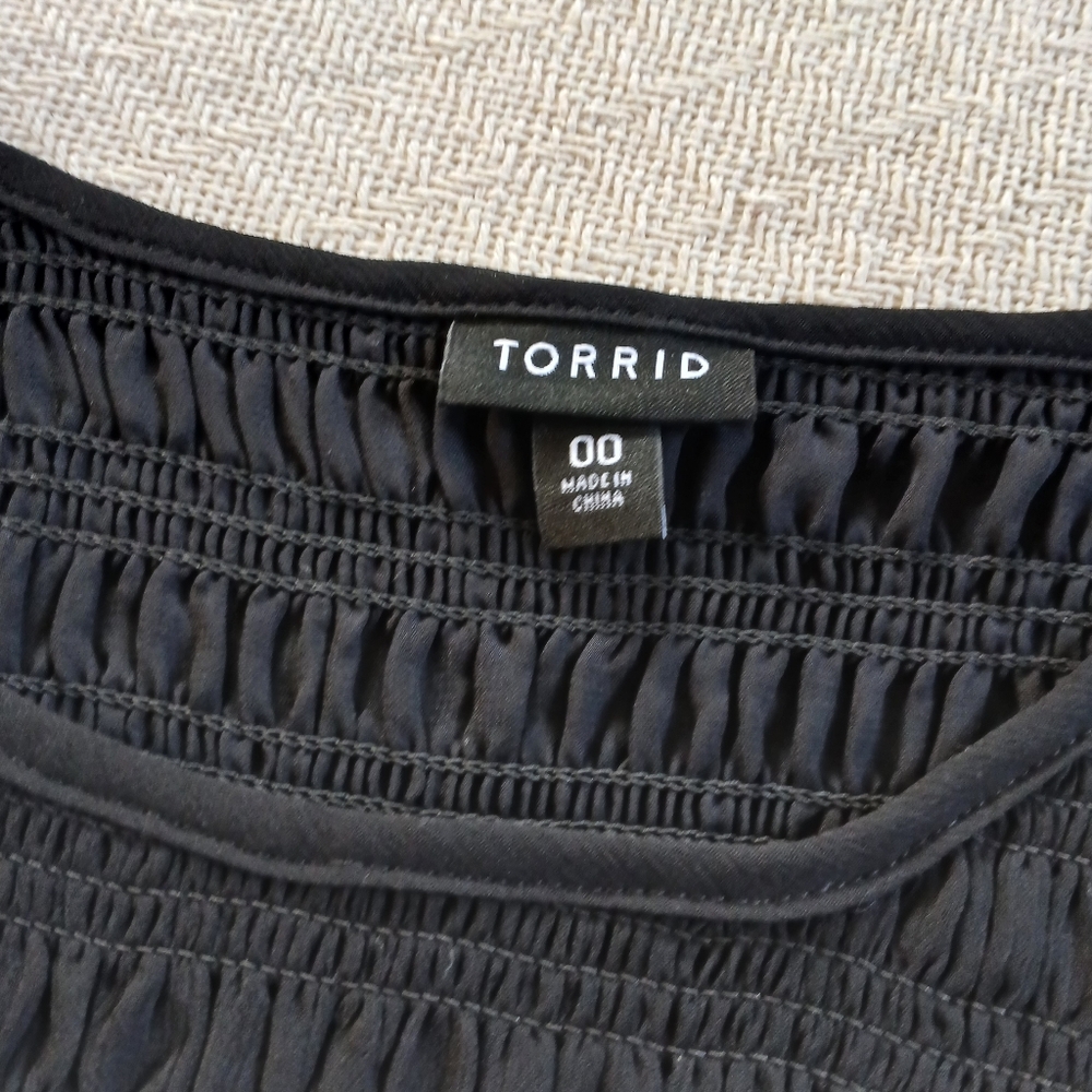 torrid ♡ peplum chiffon smocked top 10 black whimsygoth - Picture 4 of 9